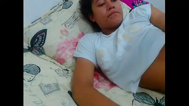 Snapshot of perverted_couple_- chatting on 03/01/25, 02:15 perverted couple - online show from 03/01/25, 02:15