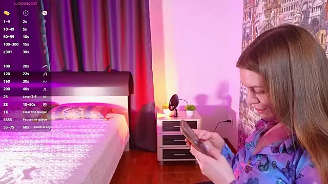 Lovella Lips online show from 02/07/25, 11:23