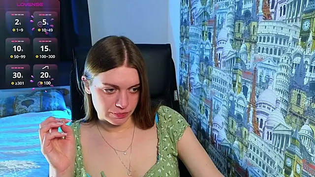 Lovella Lips online show from 02/23/25, 11:44