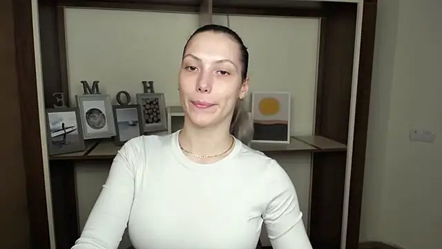 VanessaMay  online show from 03/17/26, 05:38