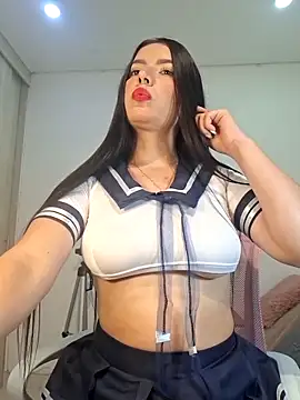 Snapshot of Anal_Luucia chatting on 05/19/26, 12:11 Anal Luucia online show from 05/19/26, 12:11
