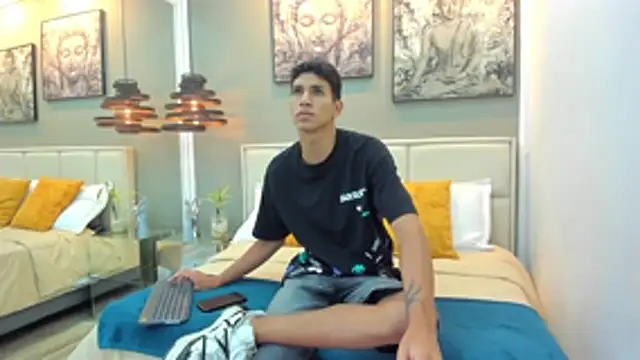 kieran derek online show from 11/07/25, 03:06