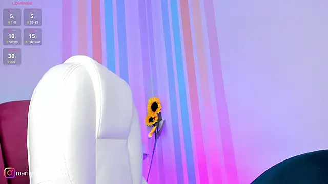 Marilyn rouse  online show from 12/15/24, 10:58