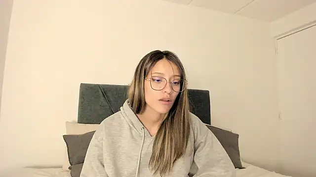 Gabby and Alice online show from 12/13/24, 02:21