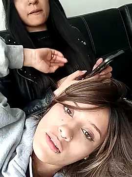 Gabby and Alice online show from 02/19/25, 06:43