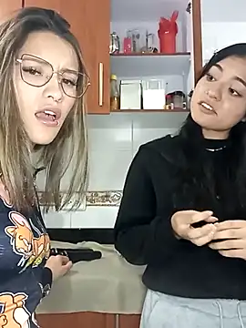 Gabby and Alice online show from 03/20/25, 03:02