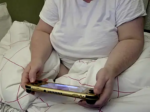 MarthaBriest online show from 11/03/25, 03:52