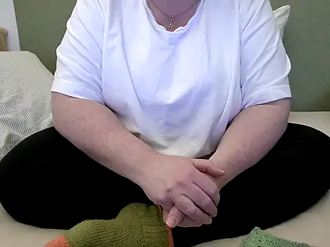 MarthaBriest online show from 04/18/26, 07:23