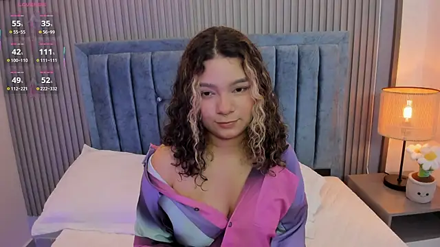 Snapshot of pretty_sunlight_ chatting on 06/26/26, 01:32 pretty sunlight online show from 06/26/26, 01:32