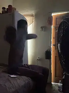 Snapshot of Johnras121 chatting on 03/10/25, 07:40 Johnras121 online show from 03/10/25, 07:40