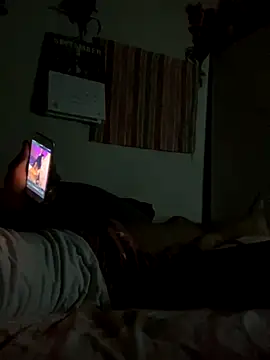 Snapshot of Johnras121 chatting on 09/29/25, 05:12 Johnras121 online show from 09/29/25, 05:12