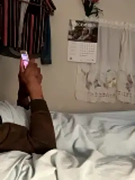 Snapshot of Johnras121 chatting on 01/07/26, 09:39 Johnras121 online show from 01/07/26, 09:39