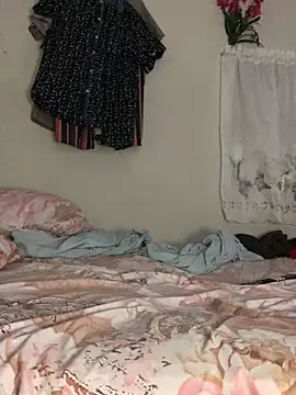 Snapshot of Johnras121 chatting on 02/13/26, 02:07 Johnras121 online show from 02/13/26, 02:07