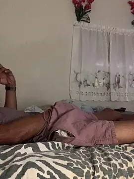 Snapshot of Johnras121 chatting on 03/01/26, 01:24 Johnras121 online show from 03/01/26, 01:24