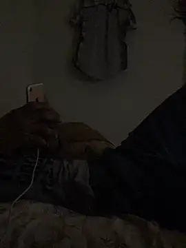 Snapshot of Johnras121 chatting on 07/26/26, 05:31 Johnras121 online show from 07/26/26, 05:31