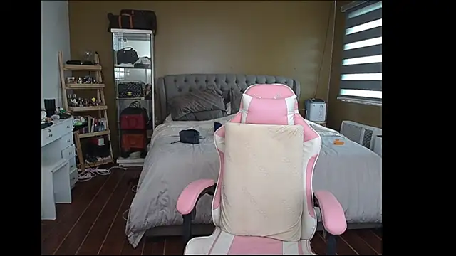 aya saki online show from 02/13/25, 07:35