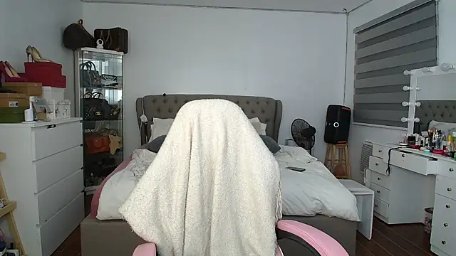 aya saki online show from 01/14/26, 10:32