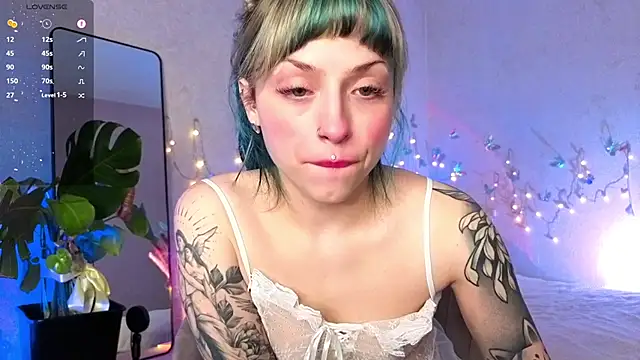 lavenderluxe online show from 03/18/26, 03:59