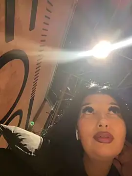 Tisha Busty online show from 02/02/25, 05:37