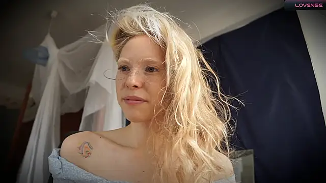  Phantom thread  online show from 03/17/25, 12:35