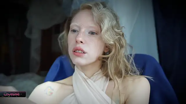  Phantom thread  online show from 10/13/25, 10:04