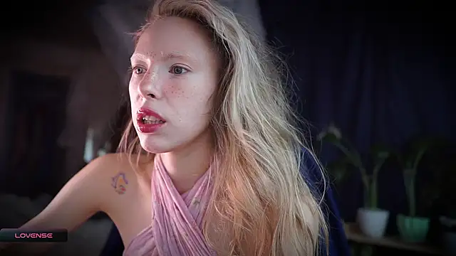  Phantom thread  online show from 11/07/25, 09:42