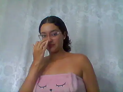 Oreo 111 online show from 04/14/26, 03:01