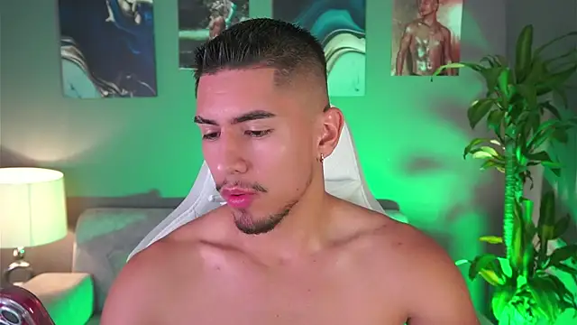 Aaronfox x online show from 01/29/25, 12:22