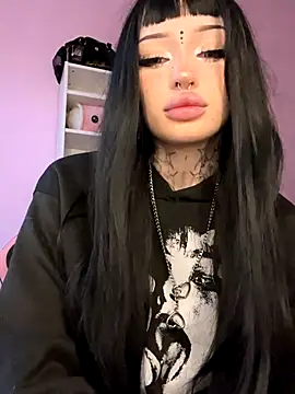 Snapshot of madelinexx chatting on 09/14/25, 05:17 madelinexx online show from 09/14/25, 05:17