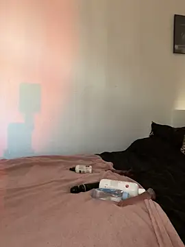 Snapshot of madelinexx chatting on 09/29/25, 01:16 madelinexx online show from 09/29/25, 01:16