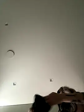 Snapshot of madelinexx chatting on 10/24/25, 11:06 madelinexx online show from 10/24/25, 11:06