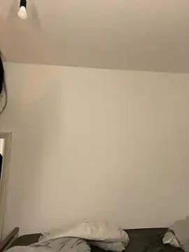 Snapshot of madelinexx chatting on 12/14/25, 10:20 madelinexx online show from 12/14/25, 10:20