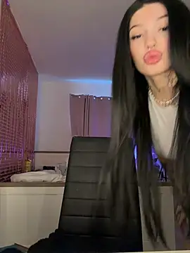 Snapshot of madelinexx chatting on 01/09/26, 09:01 madelinexx online show from 01/09/26, 09:01