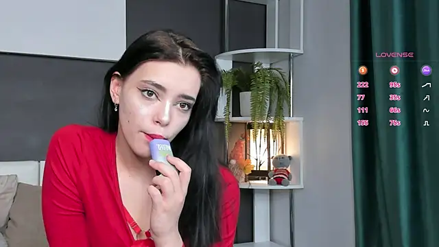 Snapshot of WildaBendell chatting on 01/19/25, 10:17 WildaBendell online show from 01/19/25, 10:17