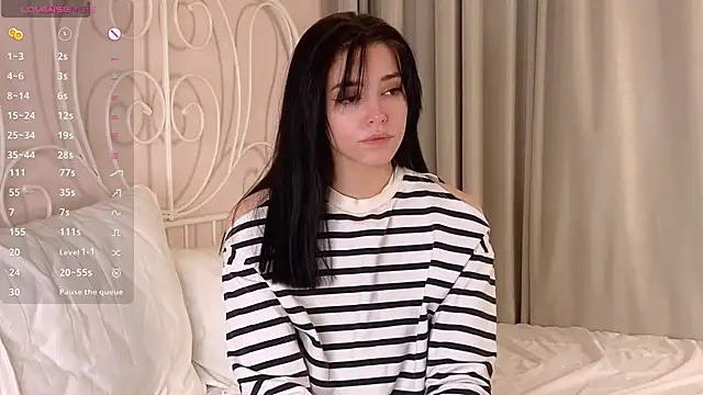 Snapshot of WildaBendell chatting on 02/23/25, 05:18 WildaBendell online show from 02/23/25, 05:18