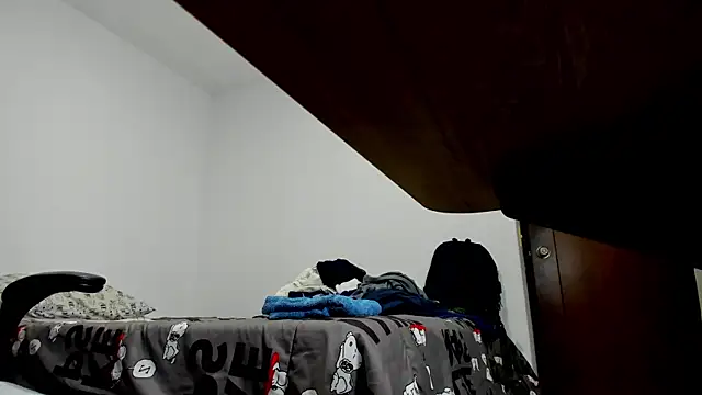 Huge latin cock online show from 04/23/26, 08:11