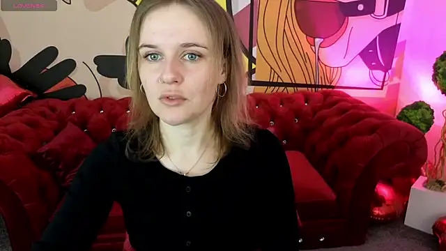 MaribelRiverr  online show from 04/04/26, 05:38