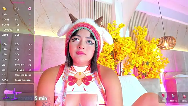 KimVelezz online show from 04/08/26, 07:14