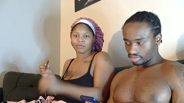 Snapshot of exotic__couple chatting on 01/16/25, 04:17 exotic  couple online show from 01/16/25, 04:17