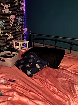 Alissabluesc online show from 12/17/25, 11:33