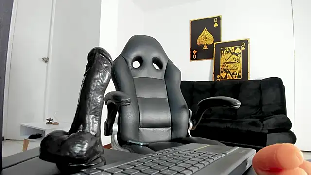 Martinafeet-qos online show from 02/06/25, 10:10