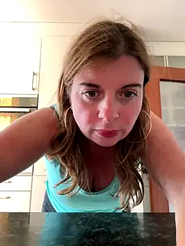 Lombada online show from 10/02/25, 02:13