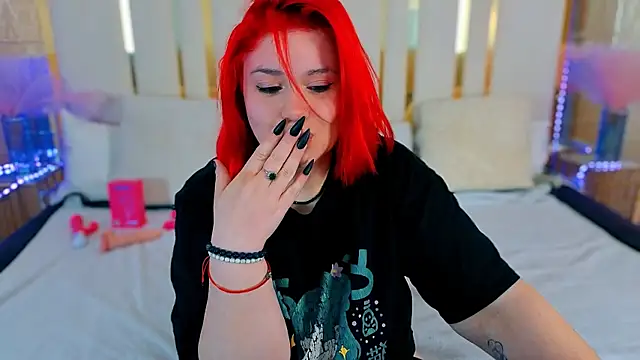 Snapshot of BettyDark chatting on 05/29/26, 07:23 BettyDark online show from 05/29/26, 07:23