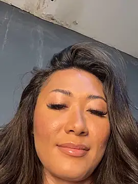 thai-dreamgirl online show from 12/16/25, 11:32