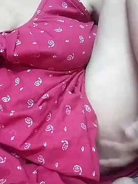 Snapshot of miss-Riy chatting on 01/25/25, 04:24 miss-Riy online show from 01/25/25, 04:24