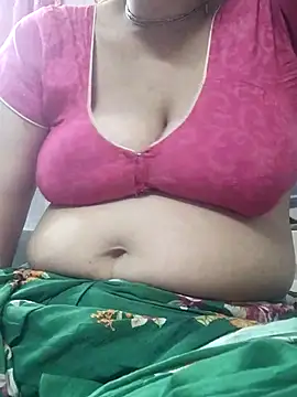 Snapshot of miss-Riy chatting on 02/12/25, 05:05 miss-Riy online show from 02/12/25, 05:05