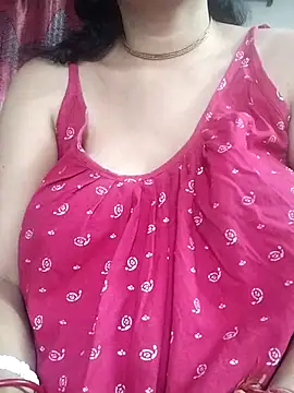 Snapshot of miss-Riy chatting on 02/16/25, 08:10 miss-Riy online show from 02/16/25, 08:10