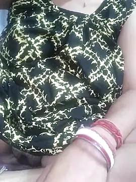 Snapshot of miss-Riy chatting on 02/24/25, 09:43 miss-Riy online show from 02/24/25, 09:43