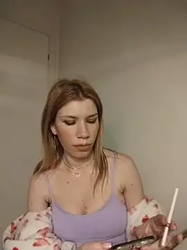 EvaRush online show from 03/25/26, 08:48