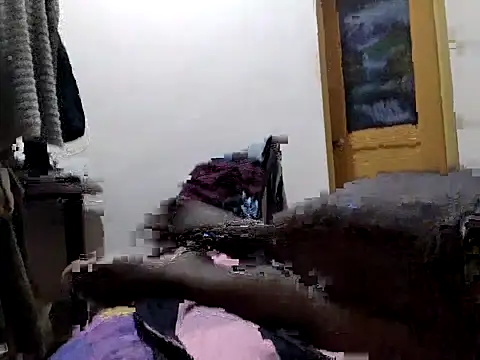 Snapshot of nikini1621 chatting on 10/15/25, 05:46 nikini1621 online show from 10/15/25, 05:46